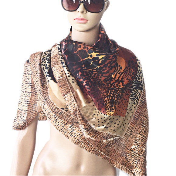 Infinity Large Leopard Scarf - Picture 6 of 7